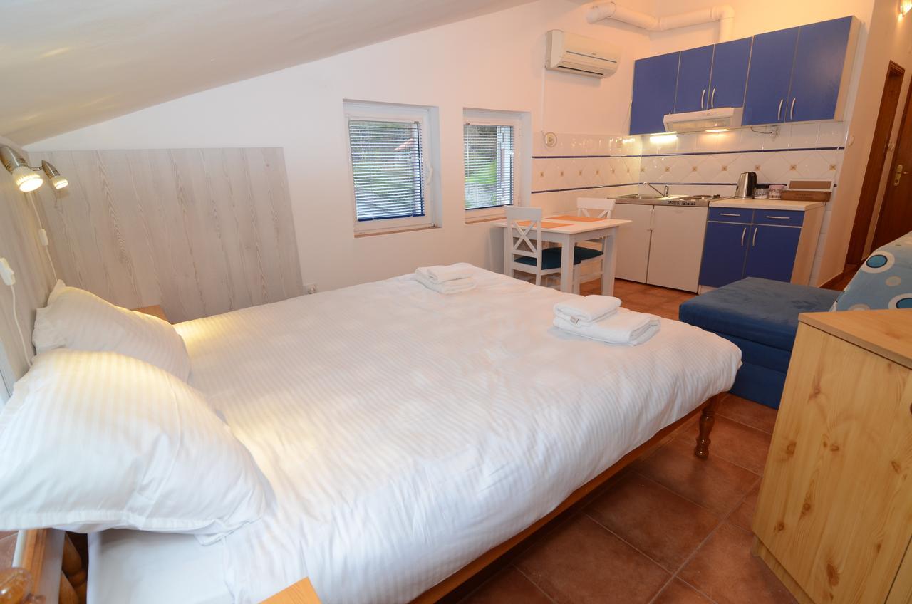 Maritimo Apartments Котор Екстериор снимка