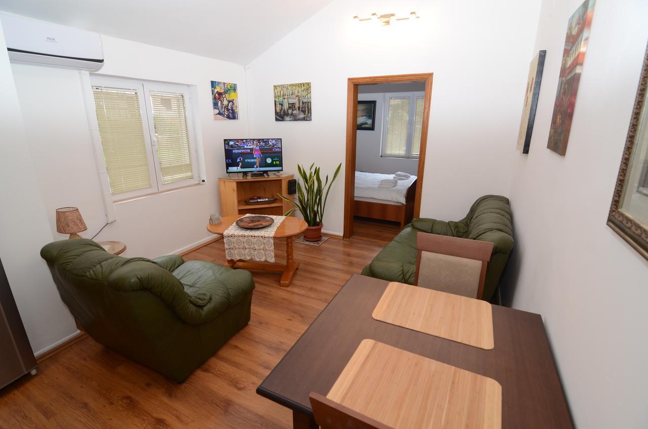 Maritimo Apartments Котор Екстериор снимка