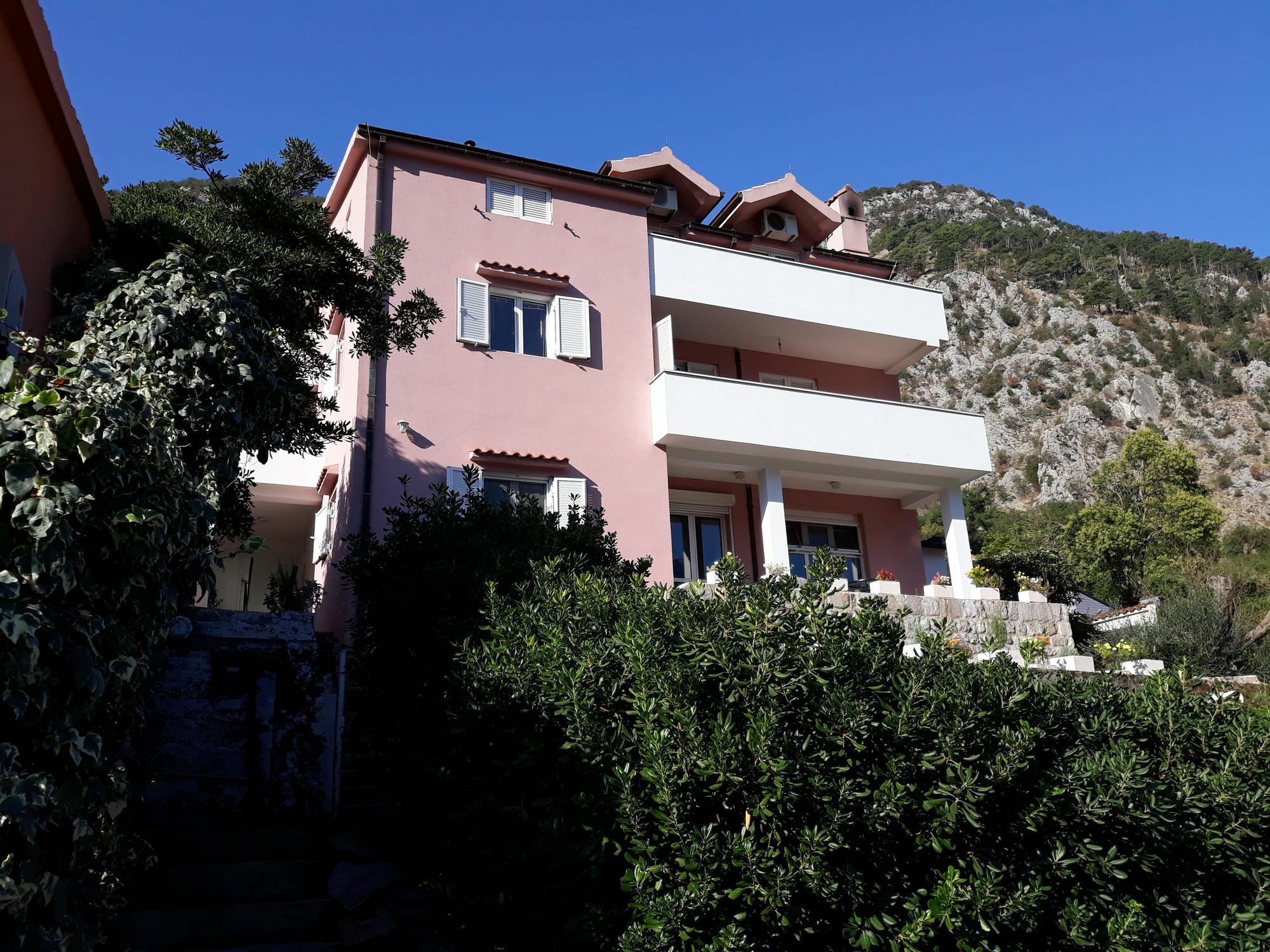 Maritimo Apartments Котор Екстериор снимка